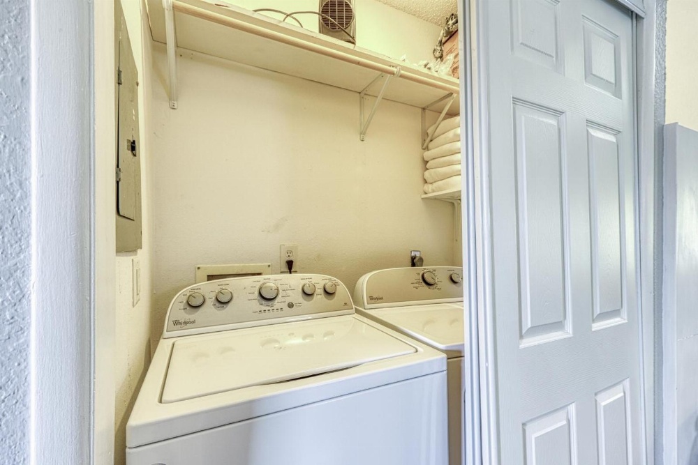 Singing Hills Retreat Main image